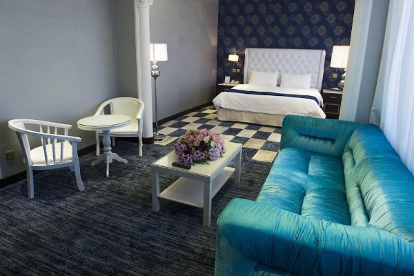 Madareem Crown Hotel